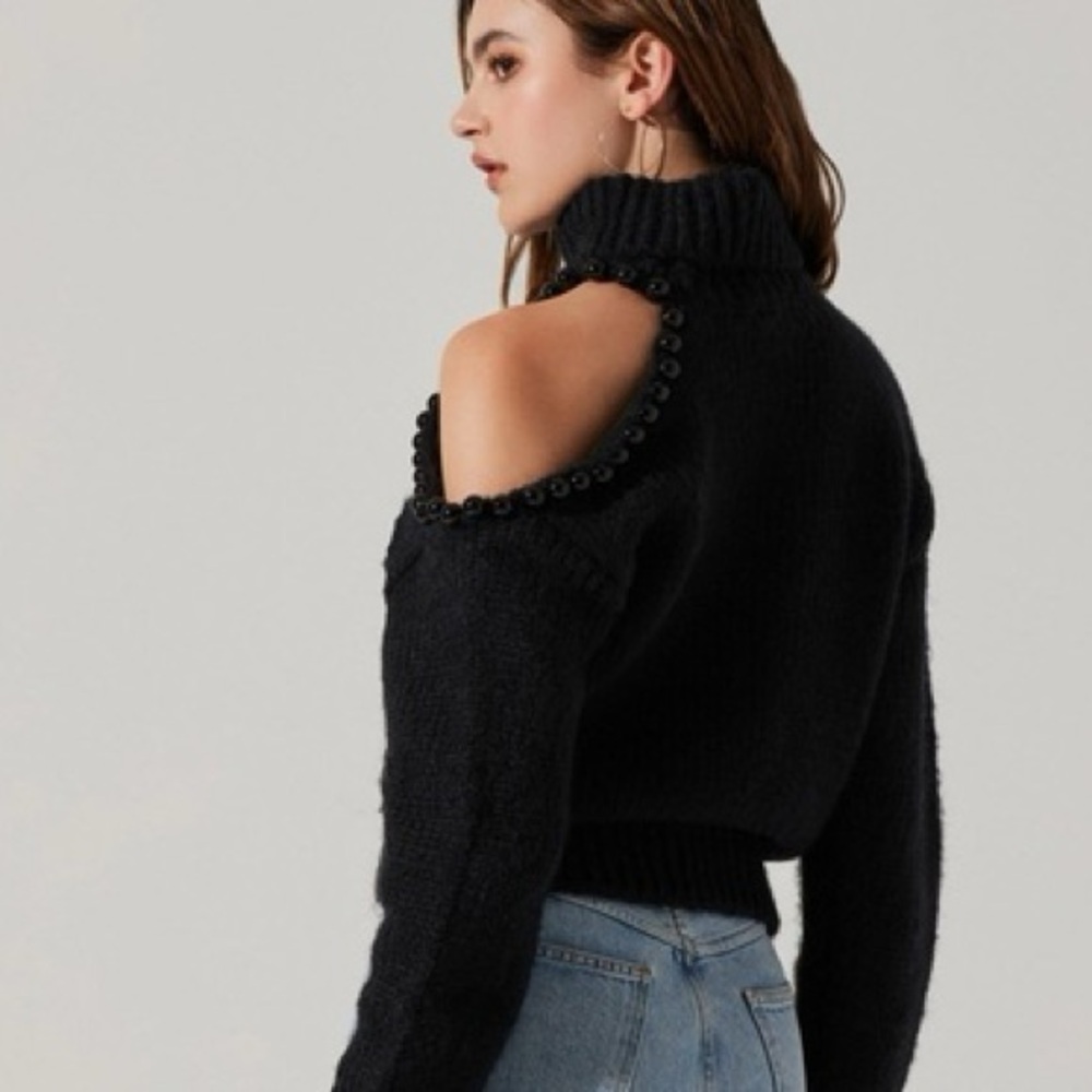 ASTR The Label Lynn Embellished Cold Shoulder Turtleneck Sweater Black Size S
